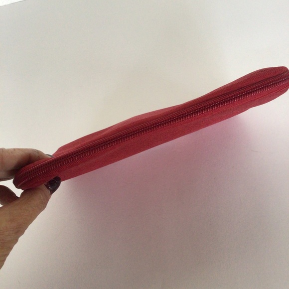 FERRAGAMO MAKEUP COSMETICS TRAVEL POUCH - Picture 8 of 10